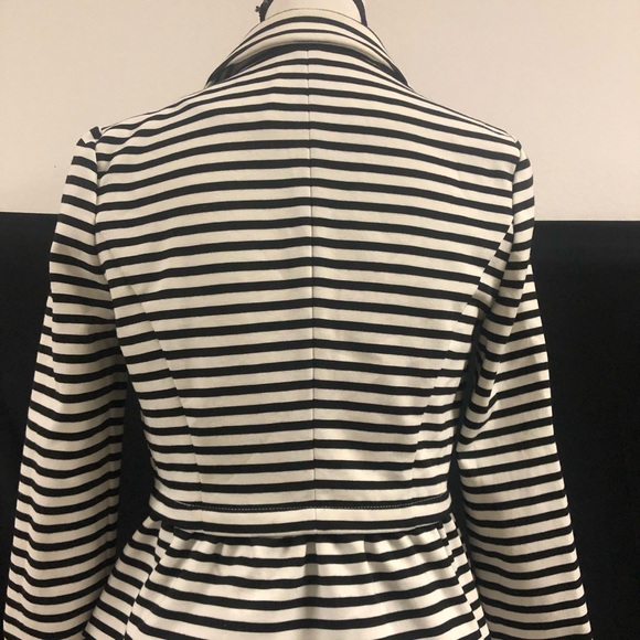 Elle Blazer Jacket - Picture 5 of 6